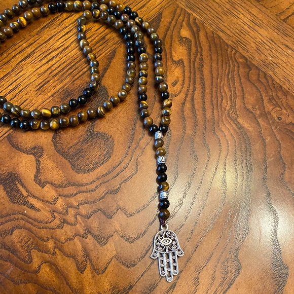 Stylish Handmade Beaded Necklace - Picture 3 of 11